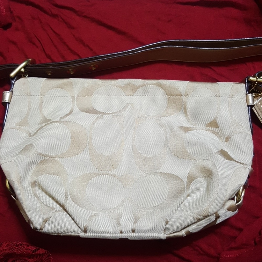 Beige coach bag